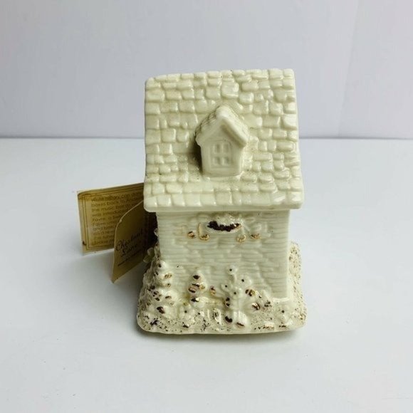 Chestnut Lane Music Box Wind Up Christmas Enameled Cream Home Fantasie Holiday - Picture 3 of 10